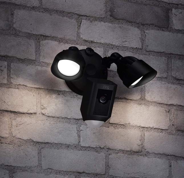 Outdoor Security Light with WiFi Cameras Best Buys 2019