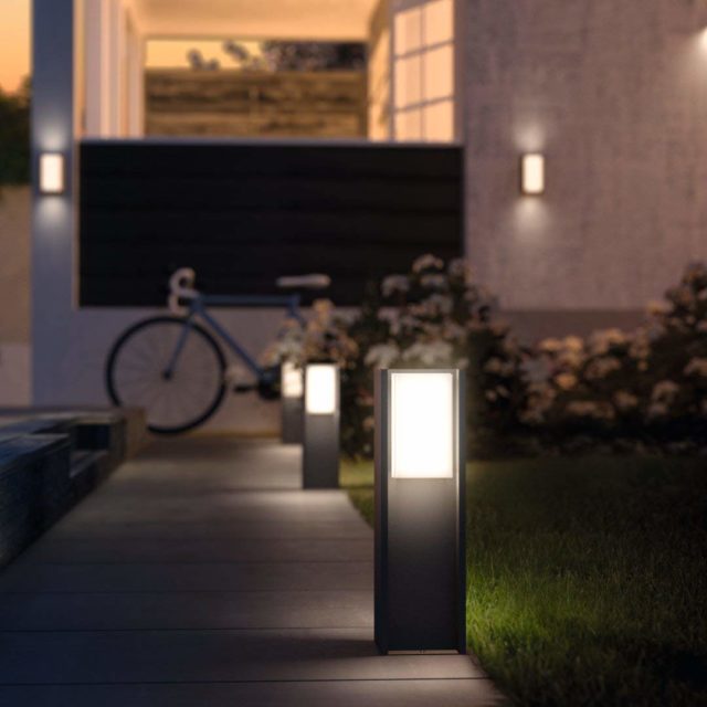 Smart Garden Lights | Full 2019 Guide & Best Lighting To Buy